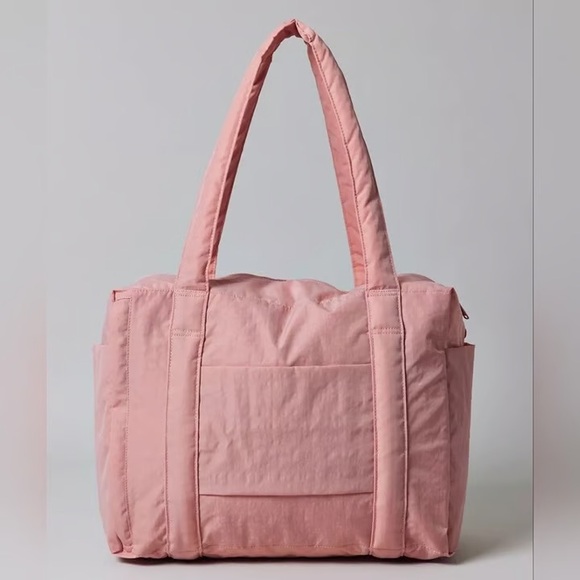 BAGGU Handbags - BAGGU Small Cloud Carry-On Bag - Rose Tan Pink UO Exclusive